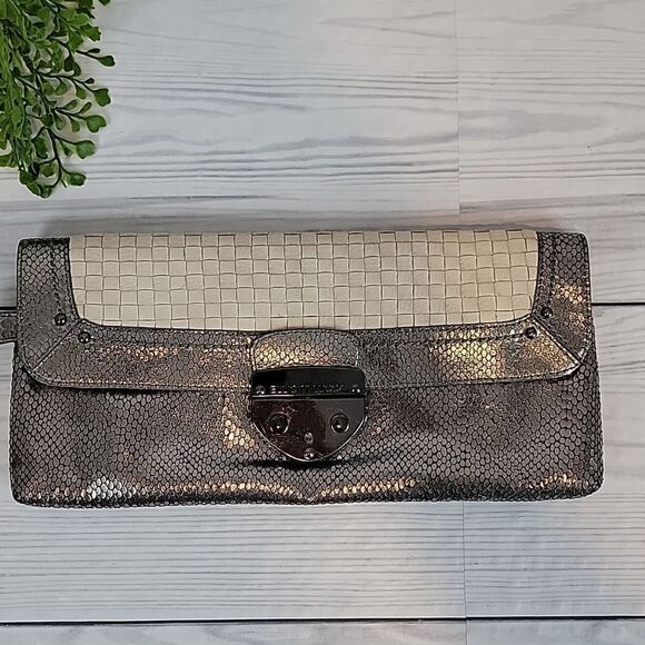 Elliot Lucca faux snakeskin clutch silver metallic and cream - Picture 10 of 10